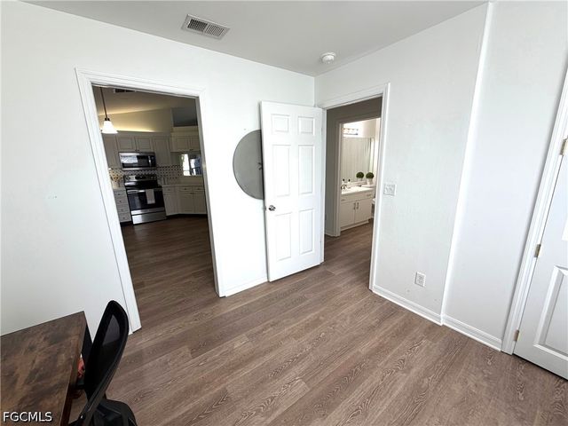 3740 Fieldstone BLVD 104, Naples, FL 34109