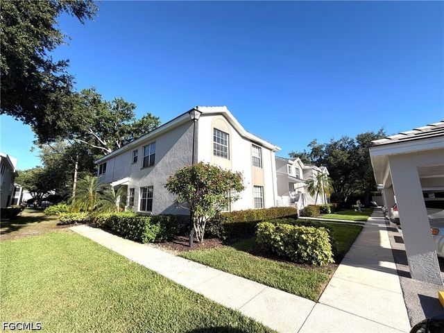 3740 Fieldstone BLVD 104, Naples, FL 34109