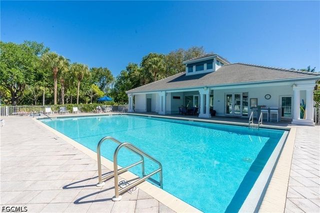 3740 Fieldstone BLVD 104, Naples, FL 34109