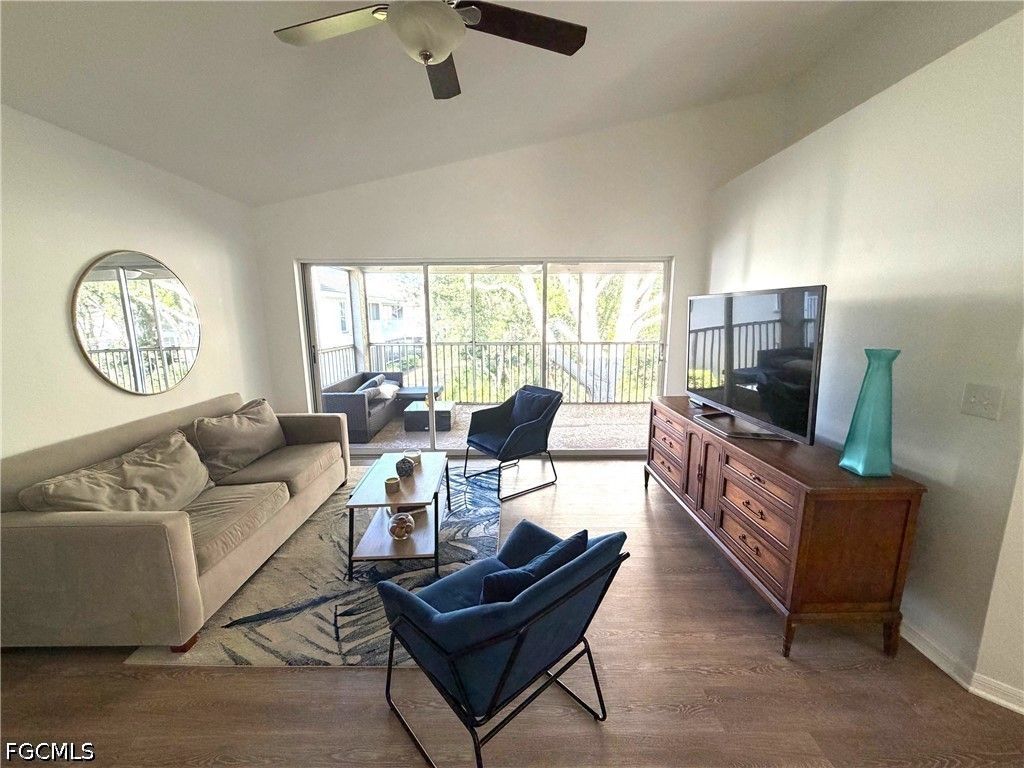 3740 Fieldstone BLVD 104, Naples, FL 34109