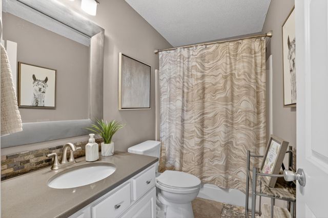 15277 Florist Circle, Apple Valley, MN 55124