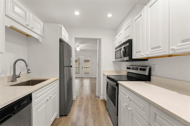 12633 Memorial Drive 57, Houston, TX 77024