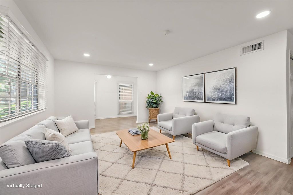 12633 Memorial Drive 57, Houston, TX 77024