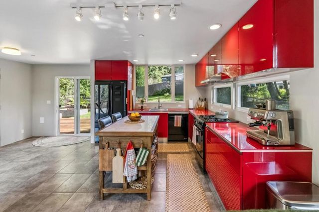 50 Escondido Place, La Honda, CA 94020