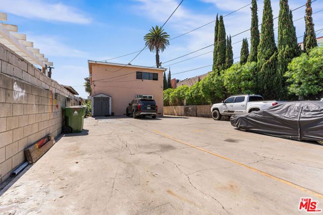 1335 E 21st Street, Los Angeles, CA 90011