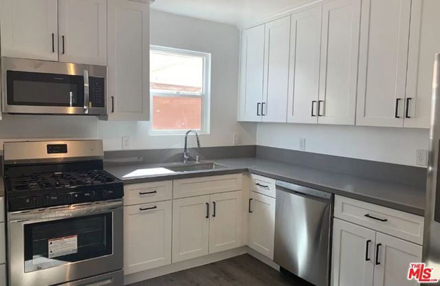 1335 E 21st Street, Los Angeles, CA 90011