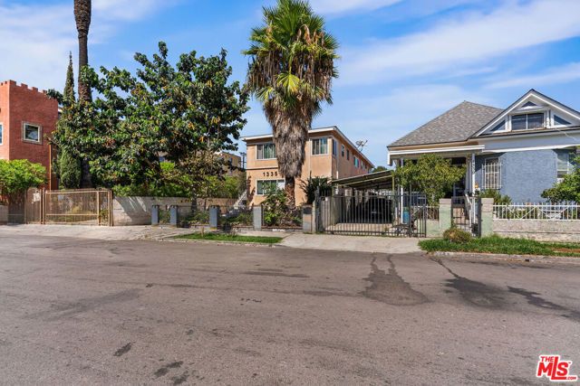 1335 E 21st Street, Los Angeles, CA 90011
