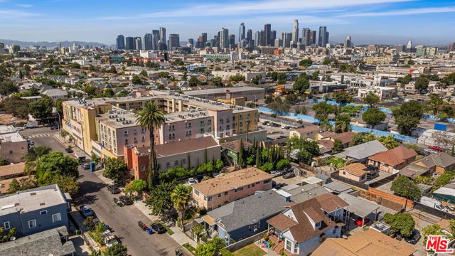 1335 E 21st Street, Los Angeles, CA 90011
