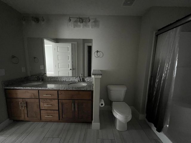 2803 E Auburn Hills Street, Republic, MO 65738