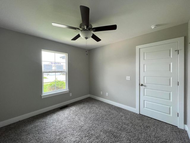 2803 E Auburn Hills Street, Republic, MO 65738