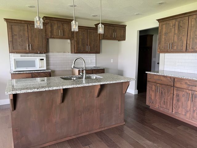 2803 E Auburn Hills Street, Republic, MO 65738