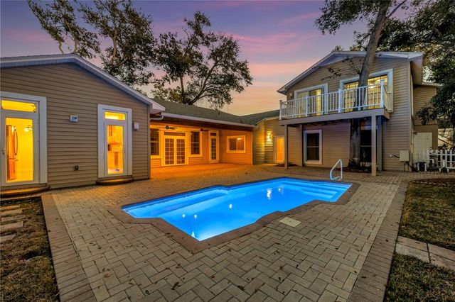 546 26TH AVENUE N, St Petersburg, FL 33704