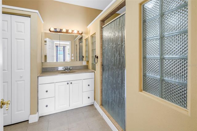 546 26TH AVENUE N, St Petersburg, FL 33704