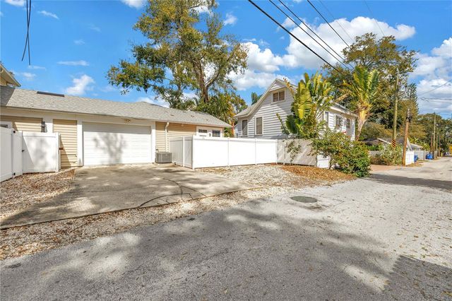 546 26TH AVENUE N, St Petersburg, FL 33704