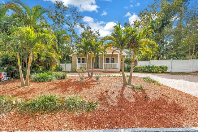 546 26TH AVENUE N, St Petersburg, FL 33704