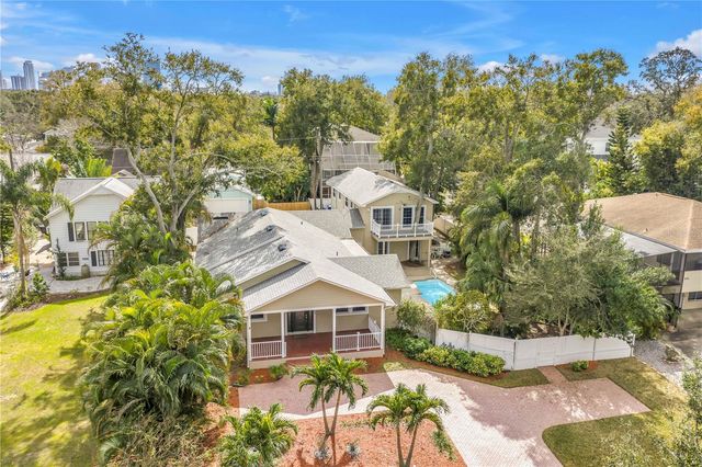 546 26TH AVENUE N, St Petersburg, FL 33704