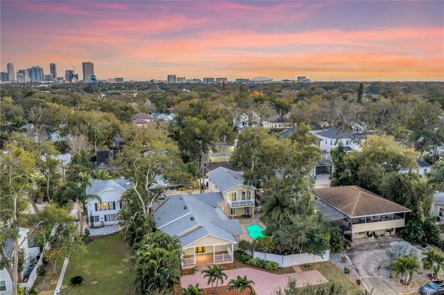 546 26TH AVENUE N, St Petersburg, FL 33704