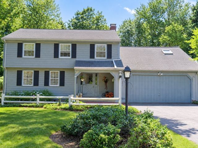 23 Donna Dr, Hanover, MA 02339