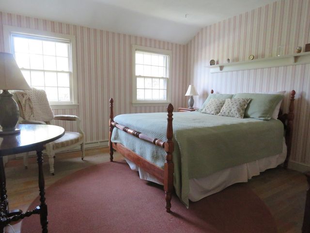 23 Donna Dr, Hanover, MA 02339
