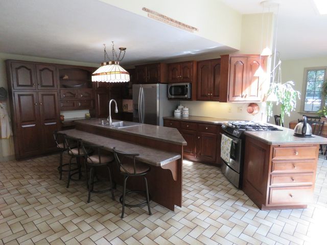 23 Donna Dr, Hanover, MA 02339