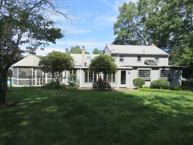 23 Donna Dr, Hanover, MA 02339