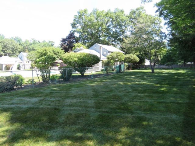 23 Donna Dr, Hanover, MA 02339