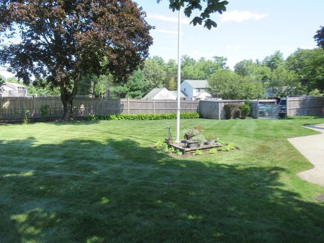23 Donna Dr, Hanover, MA 02339