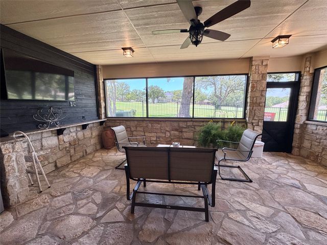 1908 Vintage Drive, Corinth, TX 76210