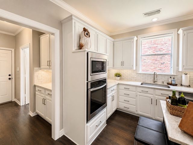 1908 Vintage Drive, Corinth, TX 76210