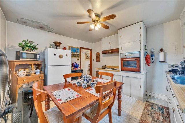 3302 Troxell RD, Roanoke, VA 24014