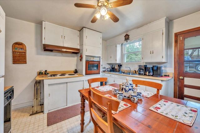 3302 Troxell RD, Roanoke, VA 24014