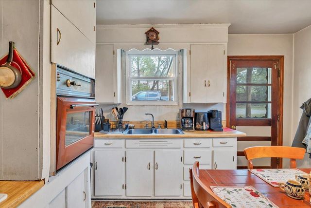 3302 Troxell RD, Roanoke, VA 24014