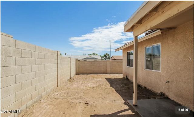 5703 N 67TH Drive, Glendale, AZ 85303