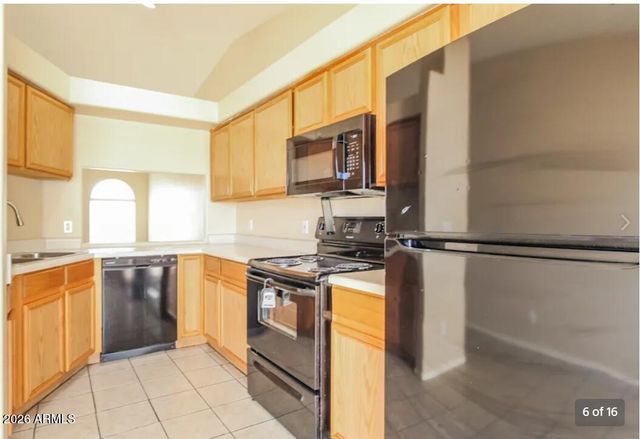 5703 N 67TH Drive, Glendale, AZ 85303