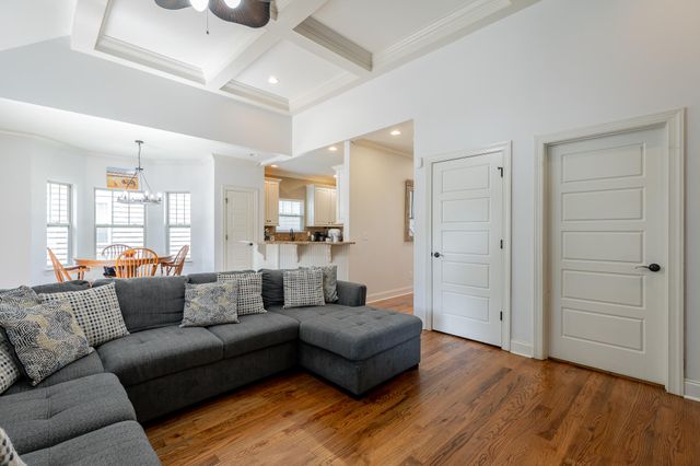 1857 Holly Oak Lane, Chattanooga, TN 37421