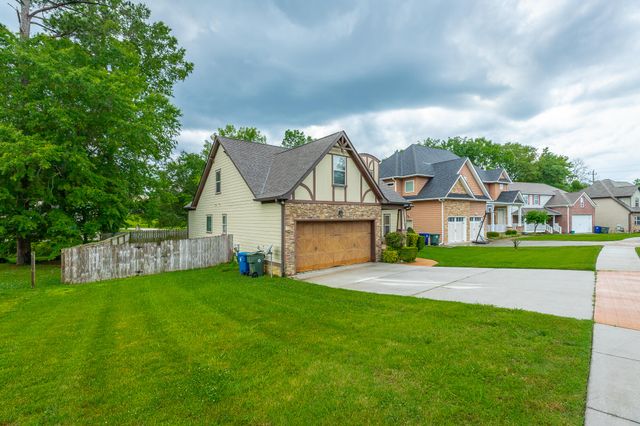 1857 Holly Oak Lane, Chattanooga, TN 37421
