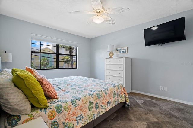 340 CAUSEWAY BOULEVARD 104, Dunedin, FL 34698