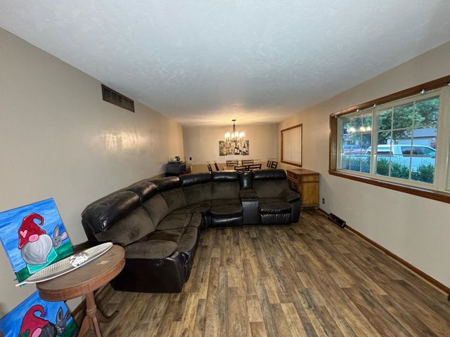 9336 W BRIARWOOD CT, Wichita, KS 67212