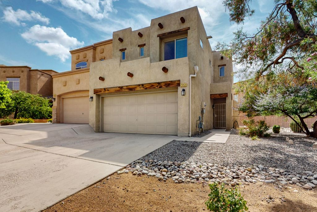 2353 CORTINA Loop SE, Rio Rancho, NM 87124