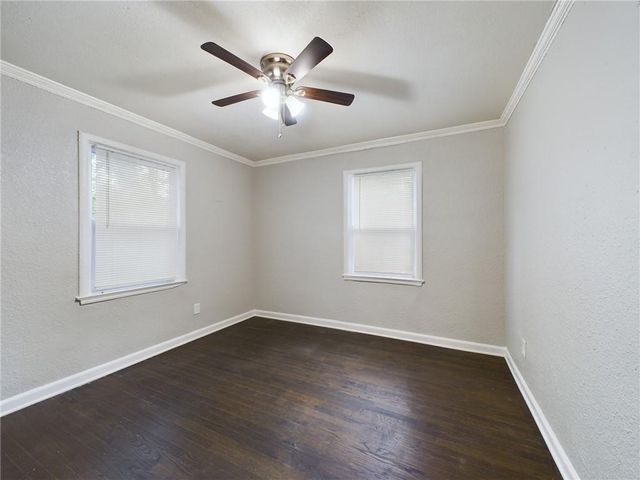 5015 E 40th Street, Kansas City, MO 64130