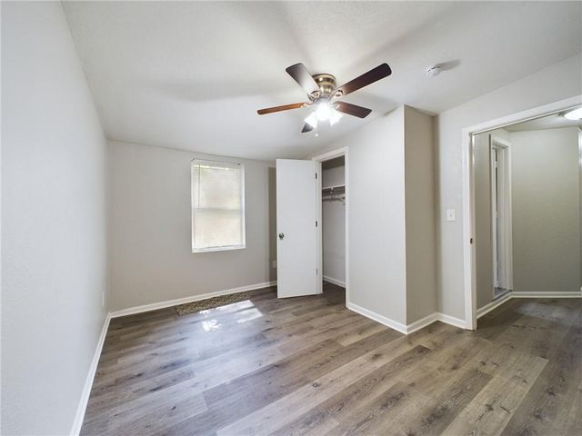 5015 E 40th Street, Kansas City, MO 64130