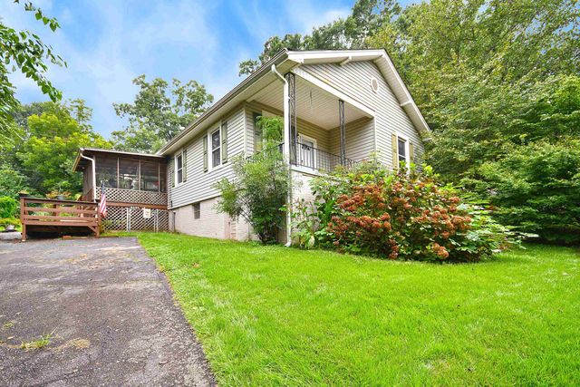 8131 3rd Street, Boiling Springs, SC 29316
