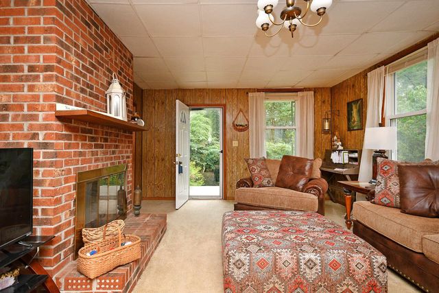8131 3rd Street, Boiling Springs, SC 29316