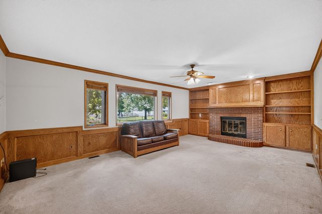 4112 Walnut Street, West Des Moines, IA 50265