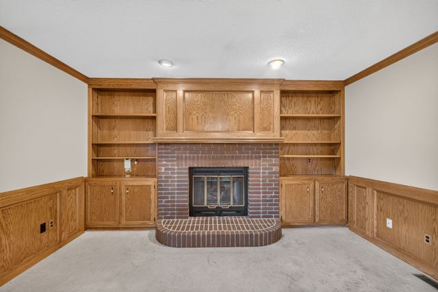 4112 Walnut Street, West Des Moines, IA 50265