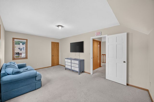 4112 Walnut Street, West Des Moines, IA 50265