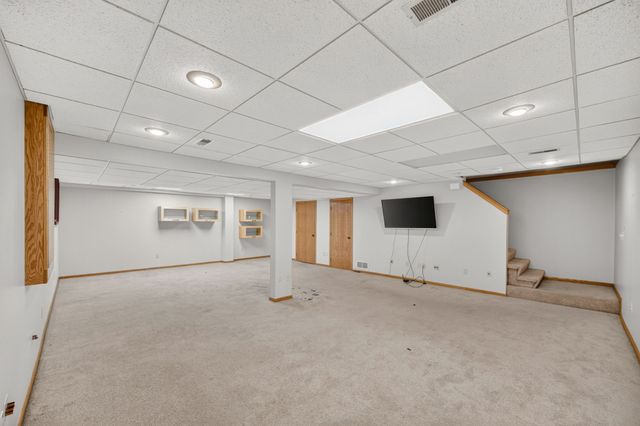 4112 Walnut Street, West Des Moines, IA 50265