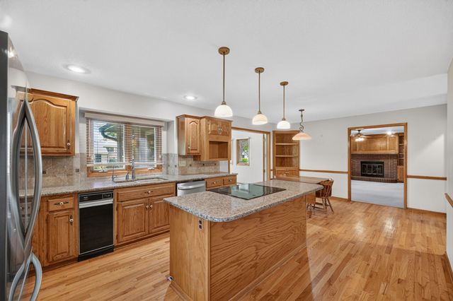 4112 Walnut Street, West Des Moines, IA 50265