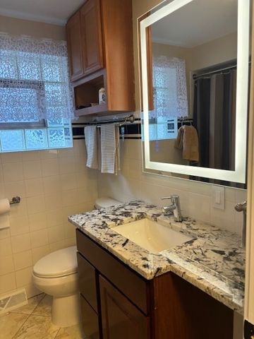 5131 S Latrobe Avenue, Chicago, IL 60638