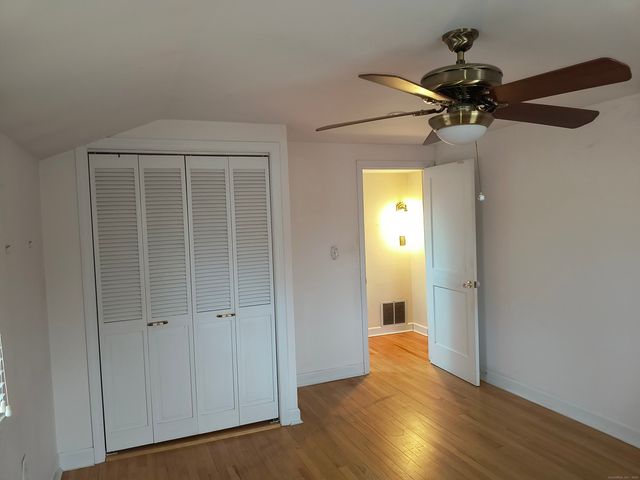 28 McLaughlin Terrace, Derby, CT 06418